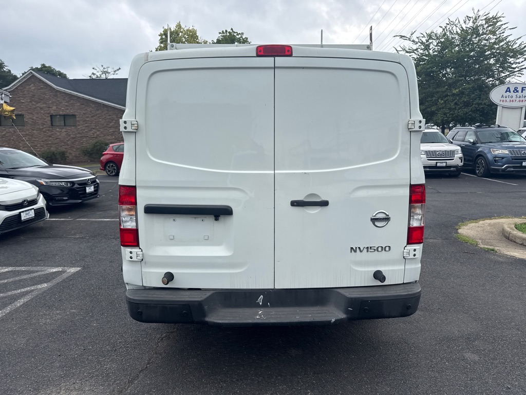 Photo 7 of this NISSAN NV 1500