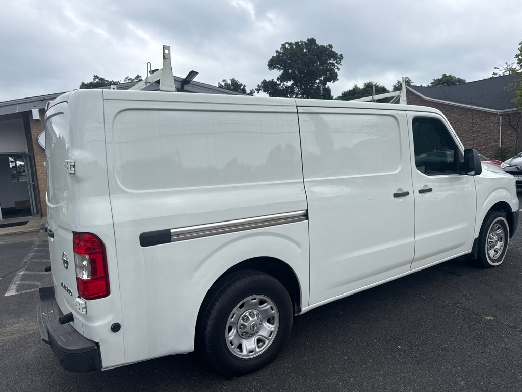 Photo 8 of this NISSAN NV 1500