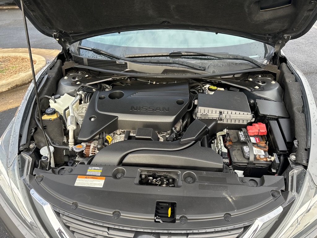 Photo 19 of this NISSAN ALTIMA