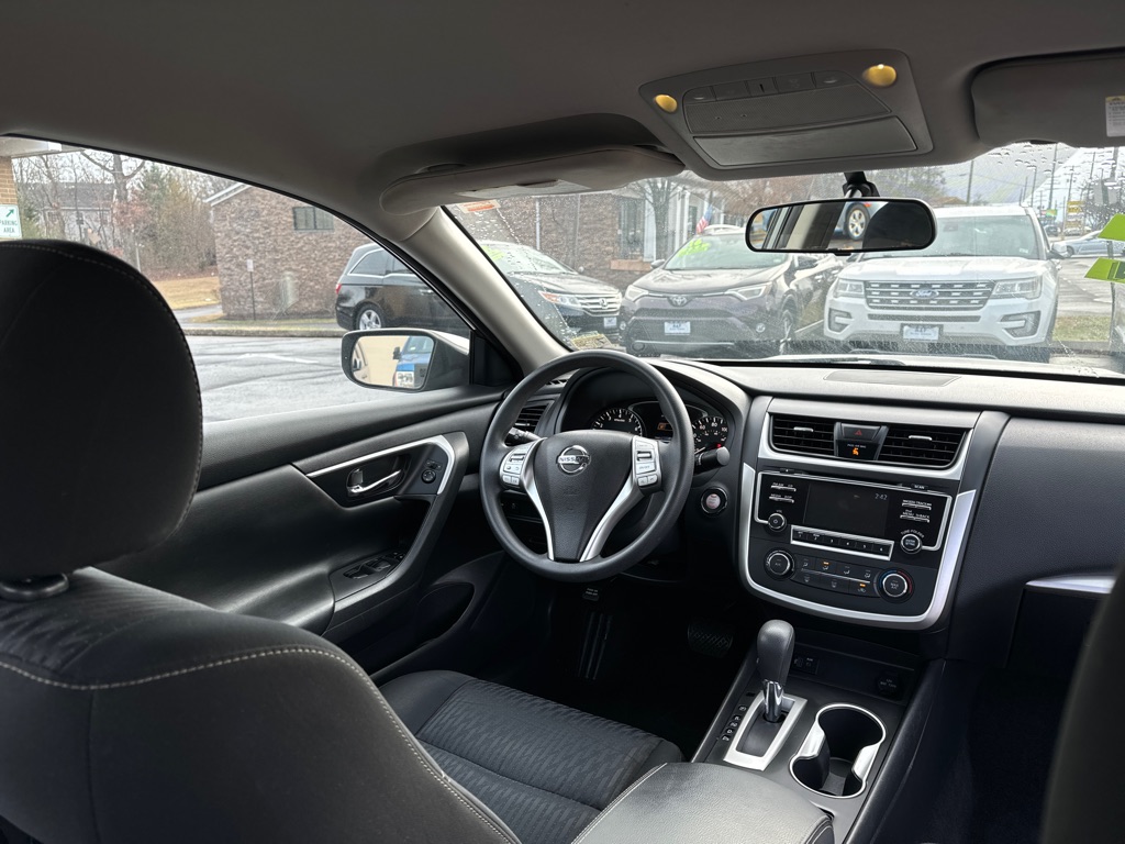 Photo 12 of this NISSAN ALTIMA
