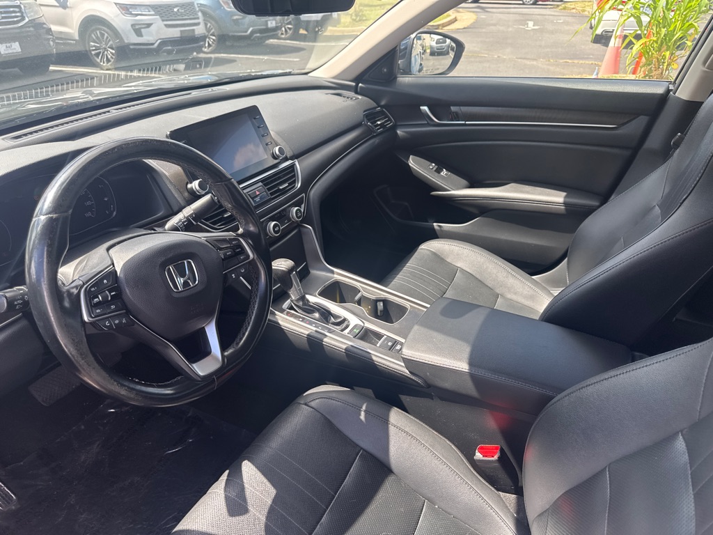 Photo 13 of this HONDA ACCORD