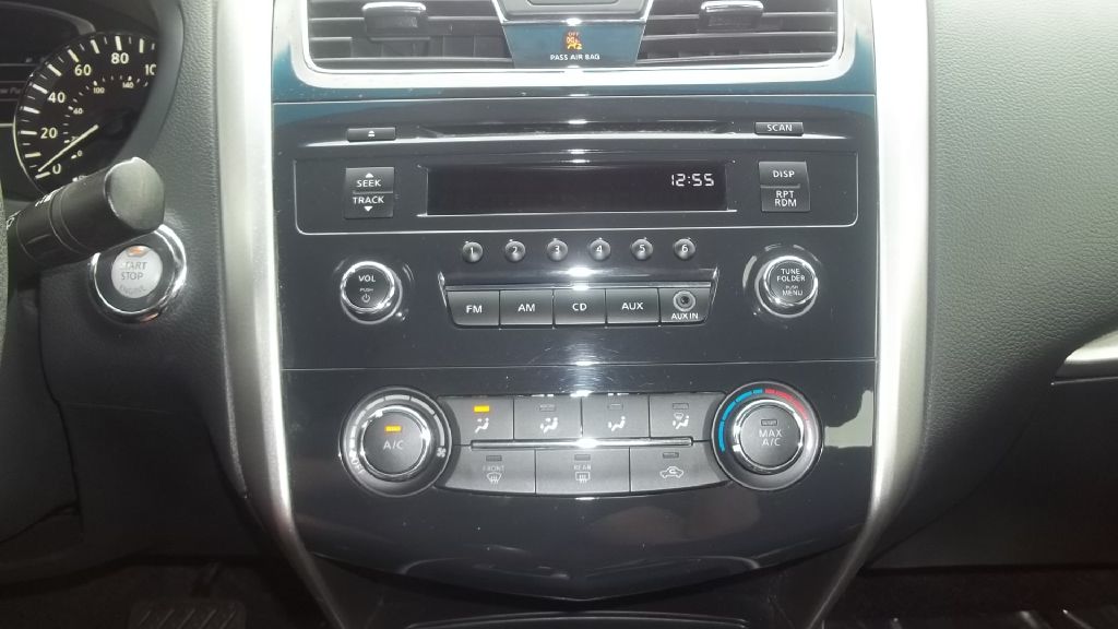 Photo 14 of this NISSAN ALTIMA