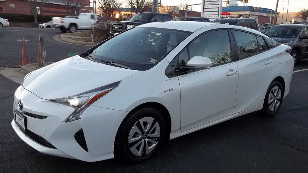 Photo 3 of this TOYOTA PRIUS