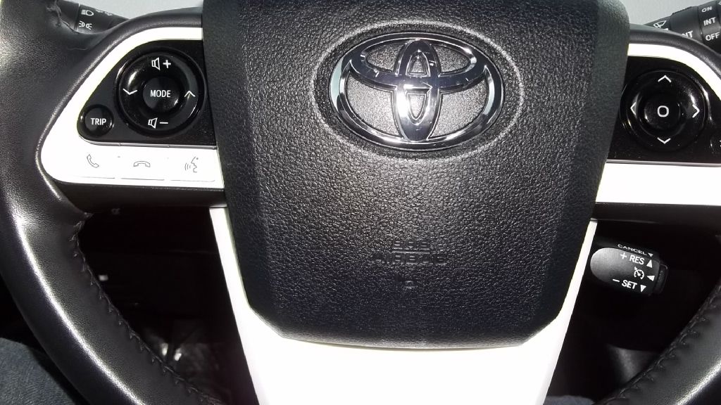 Photo 17 of this TOYOTA PRIUS