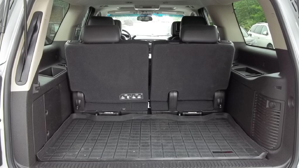 Photo 16 of this CHEVROLET SUBURBAN