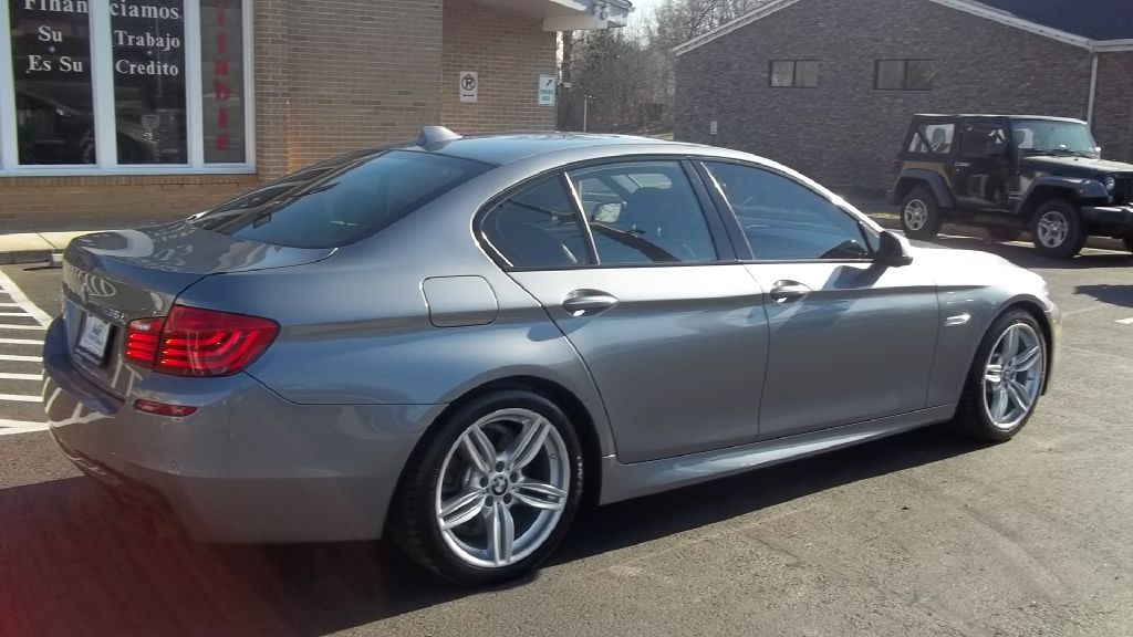 Photo 7 of this BMW 535
