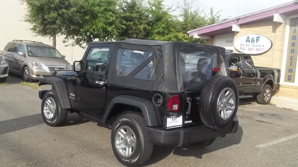 Photo 5 of this JEEP WRANGLER