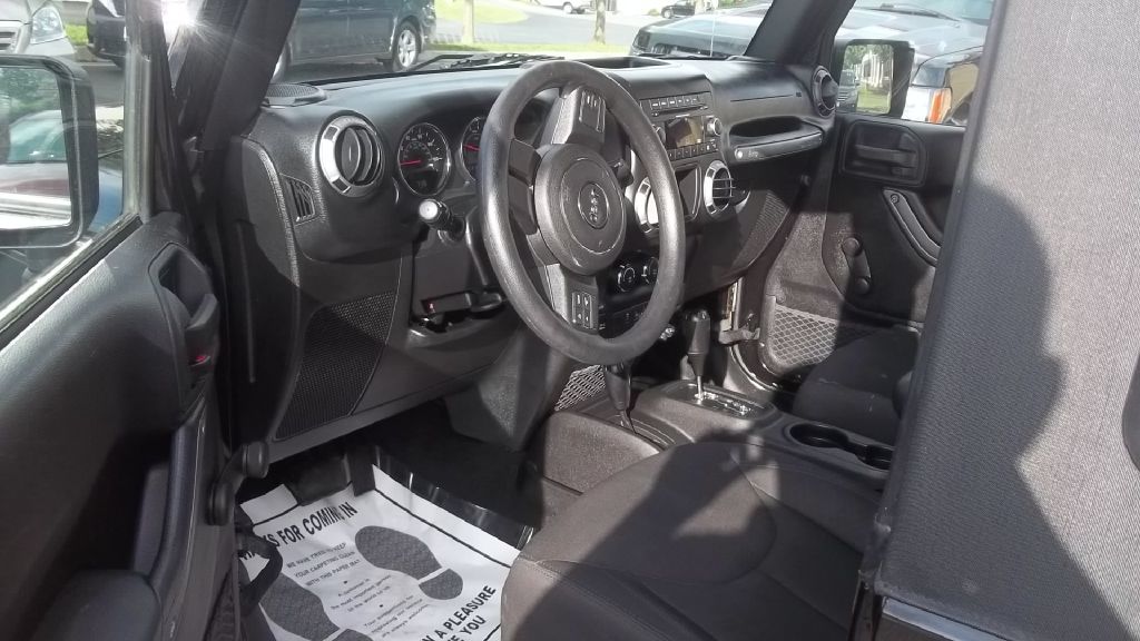 Photo 8 of this JEEP WRANGLER