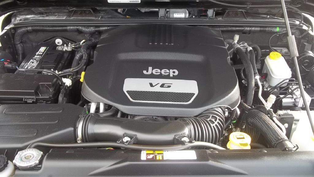 Photo 10 of this JEEP WRANGLER