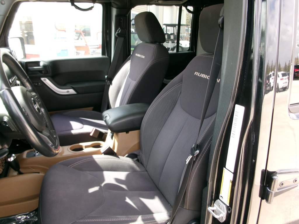 Photo 15 of this JEEP WRANGLER UNLIMI