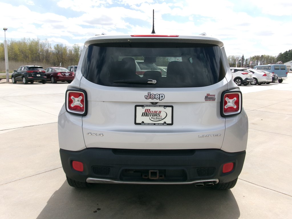 Photo 8 of this JEEP RENEGADE