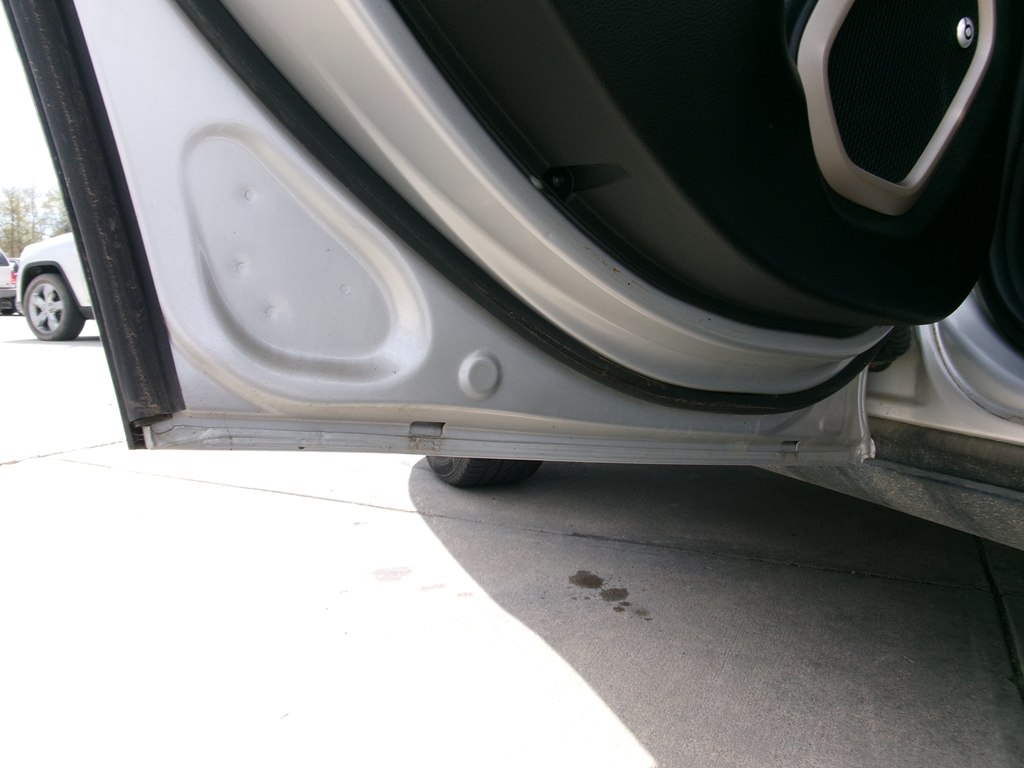 Photo 27 of this JEEP RENEGADE