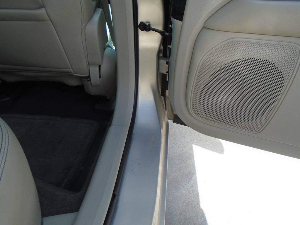 Photo 34 of this FORD FUSION