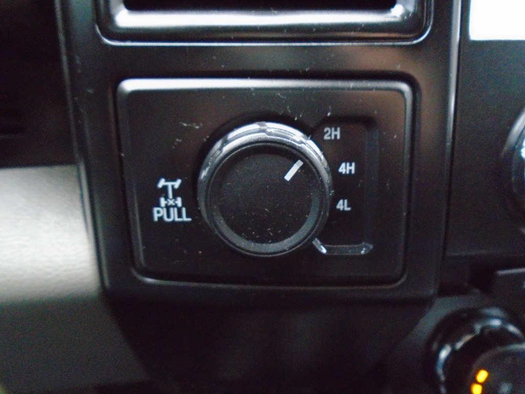 Photo 47 of this FORD F150