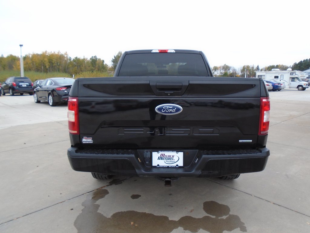 Photo 10 of this FORD F150