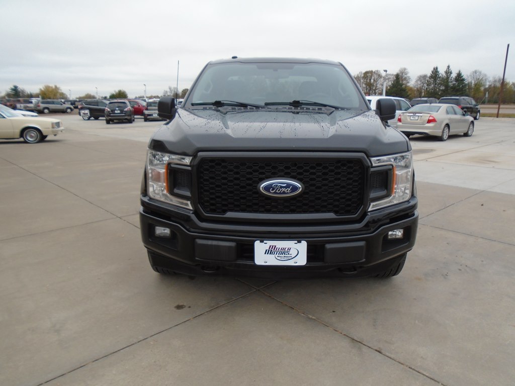 Photo 5 of this FORD F150
