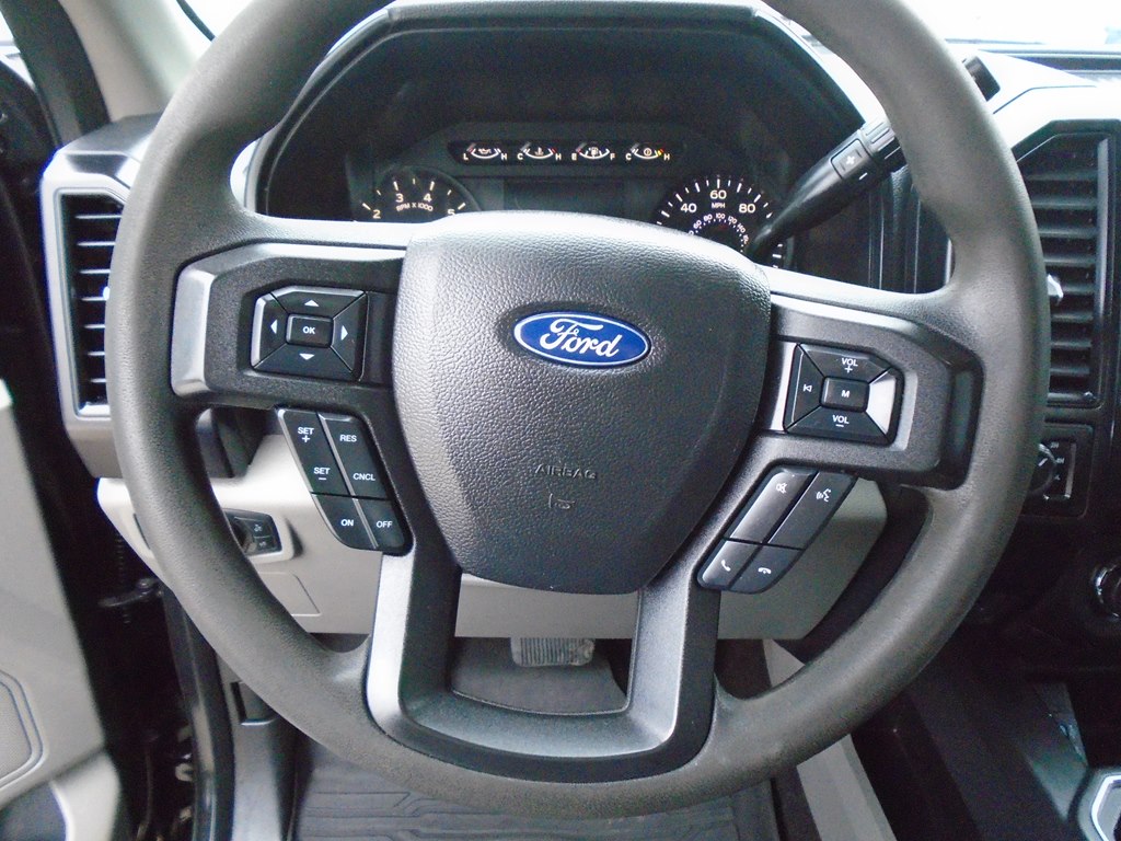 Photo 39 of this FORD F150