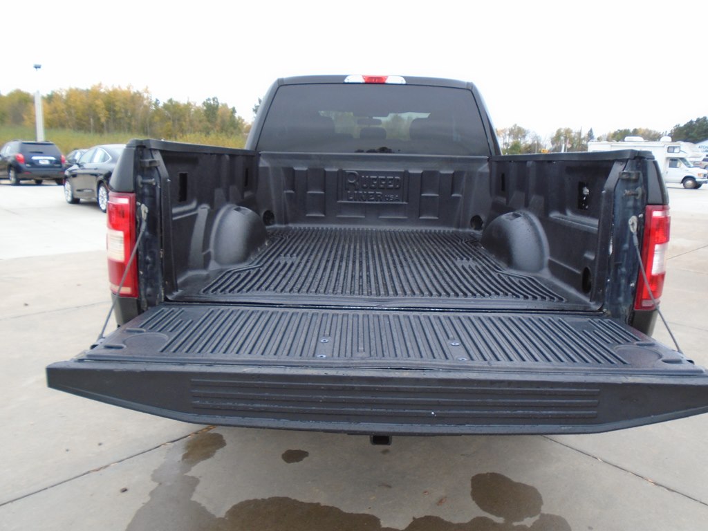 Photo 12 of this FORD F150