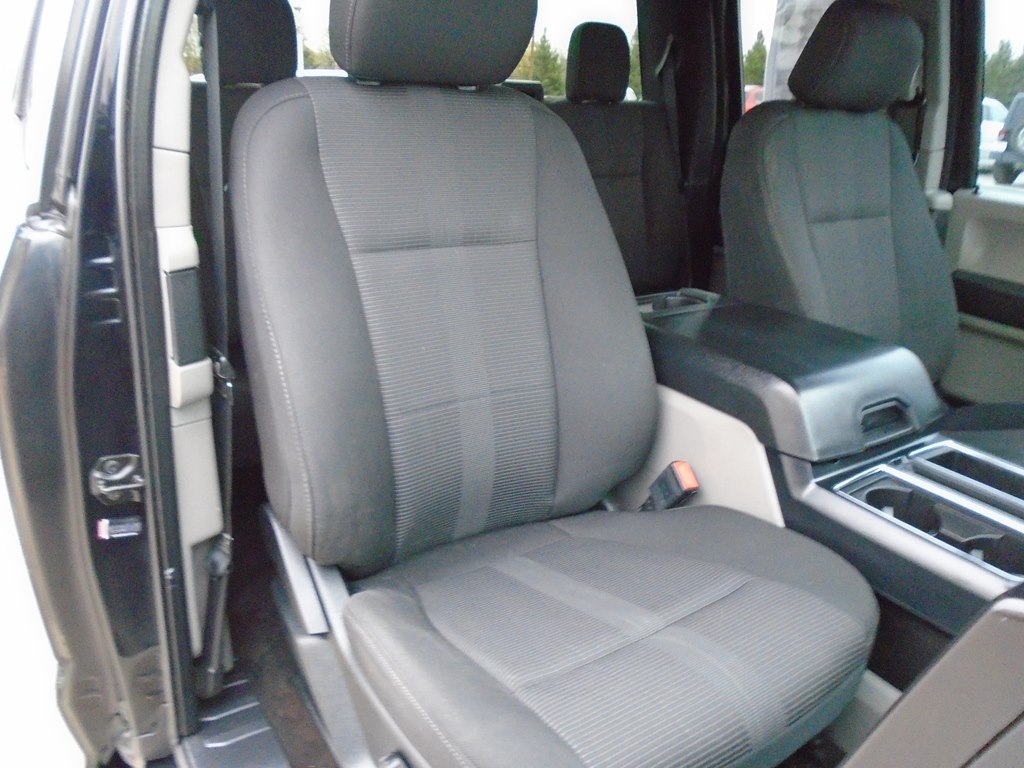 Photo 29 of this FORD F150