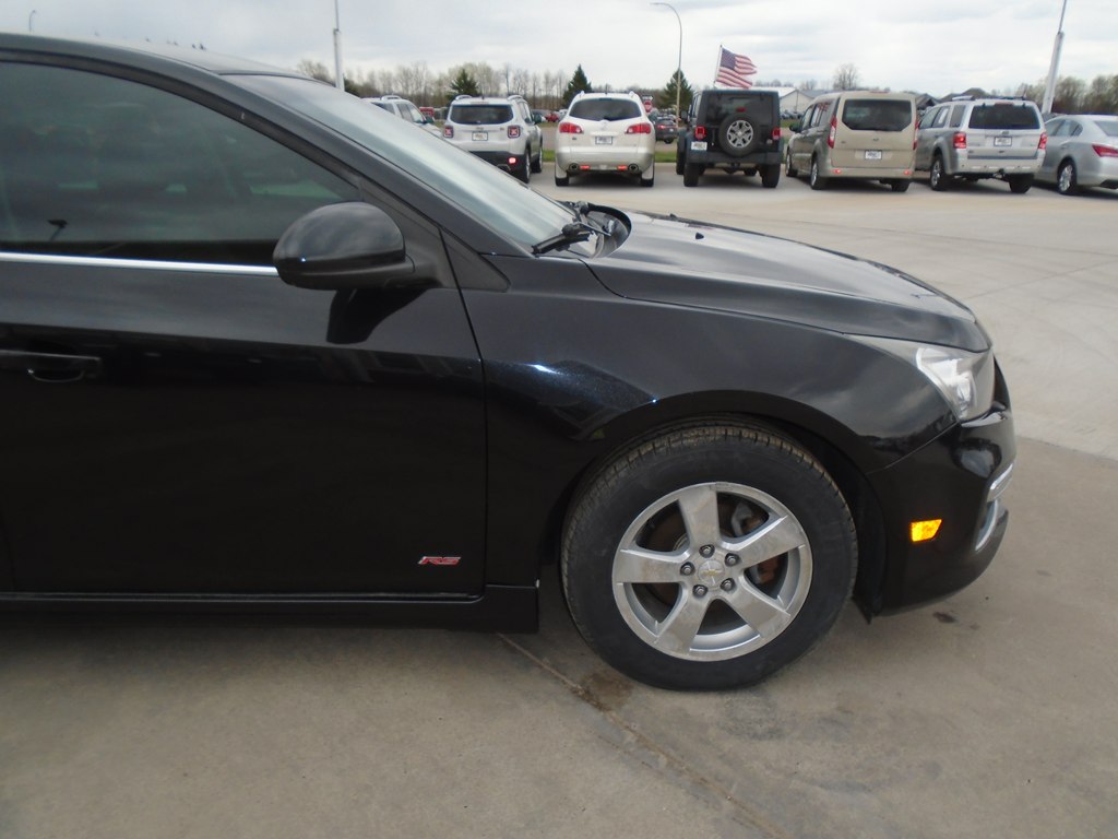Photo 6 of this CHEVROLET CRUZE