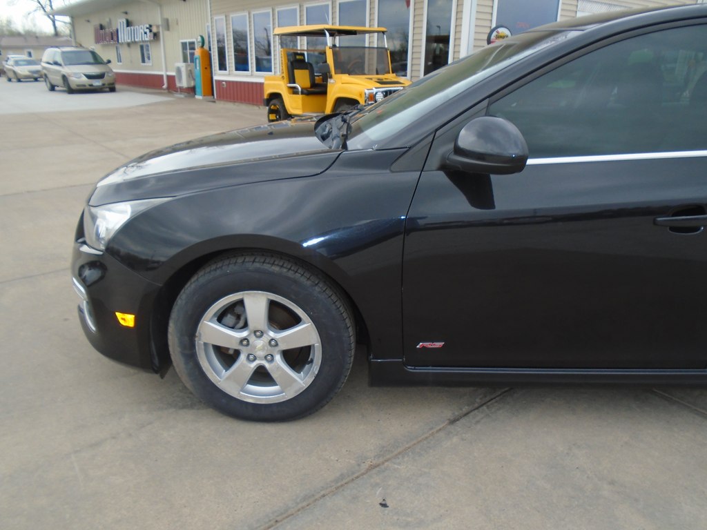 Photo 2 of this CHEVROLET CRUZE