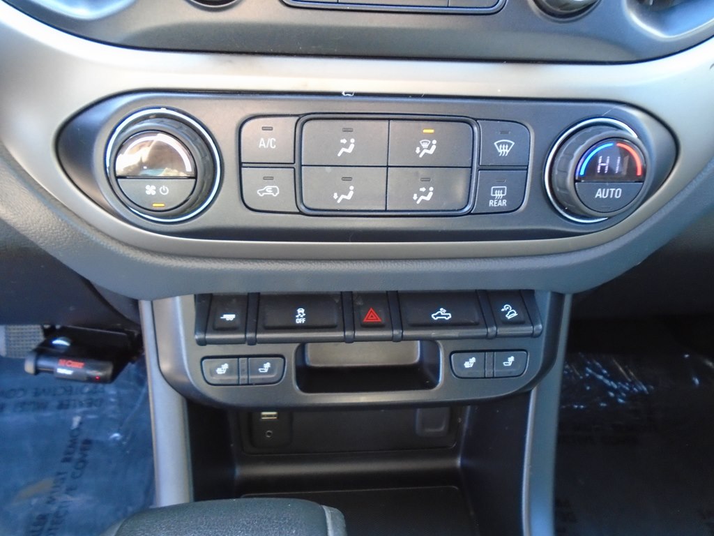 Photo 56 of this CHEVROLET COLORADO