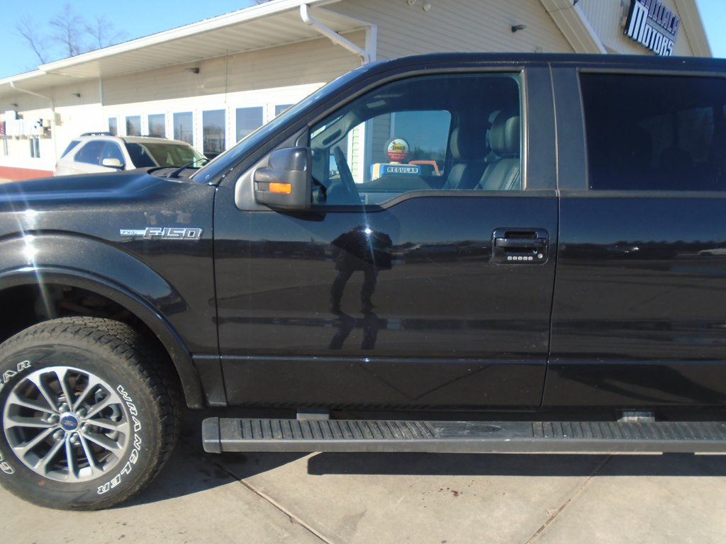 Photo 3 of this FORD F150