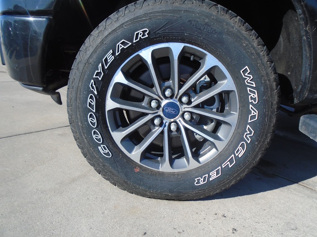 Photo 63 of this FORD F150