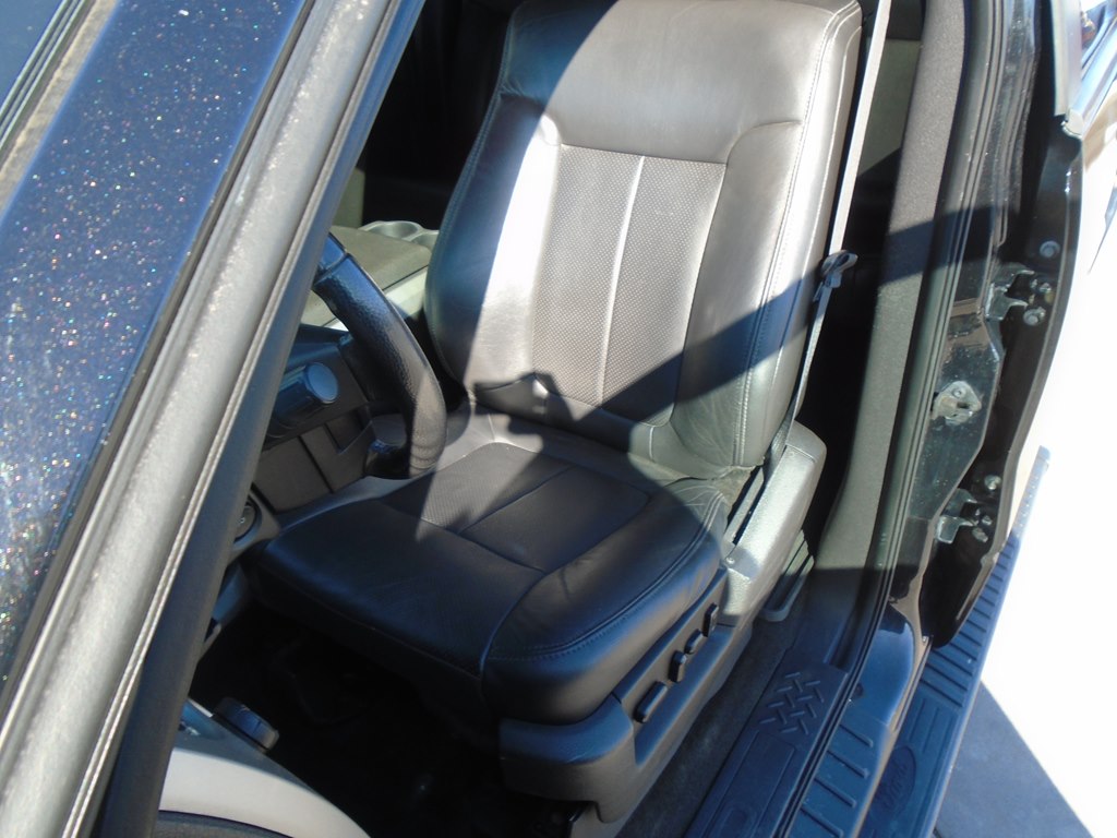 Photo 18 of this FORD F150