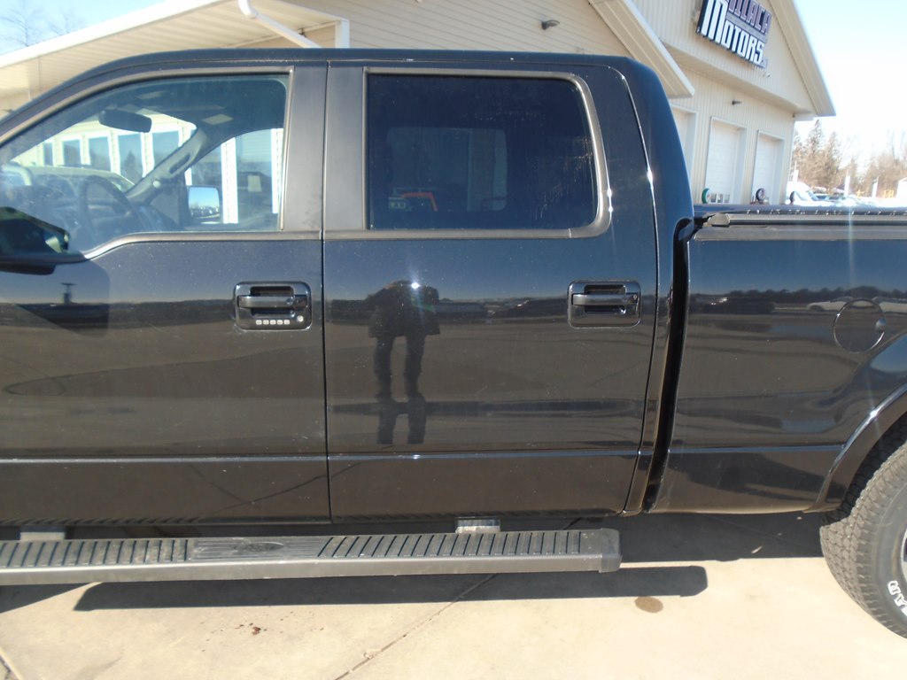 Photo 4 of this FORD F150