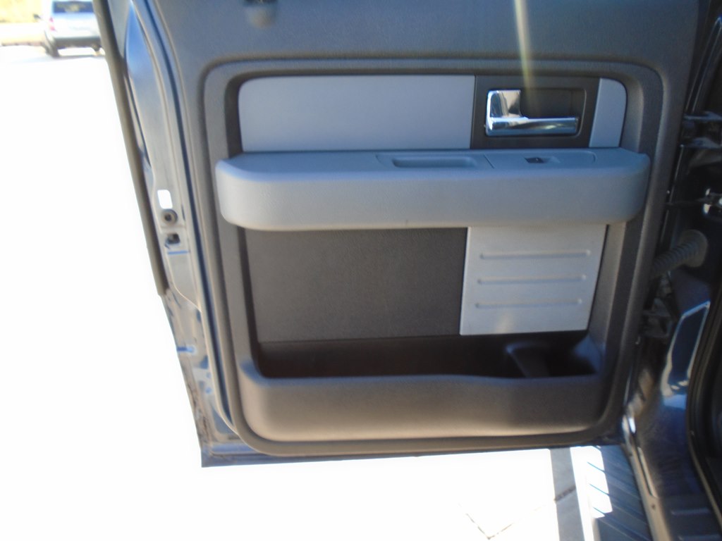 Photo 24 of this FORD F150