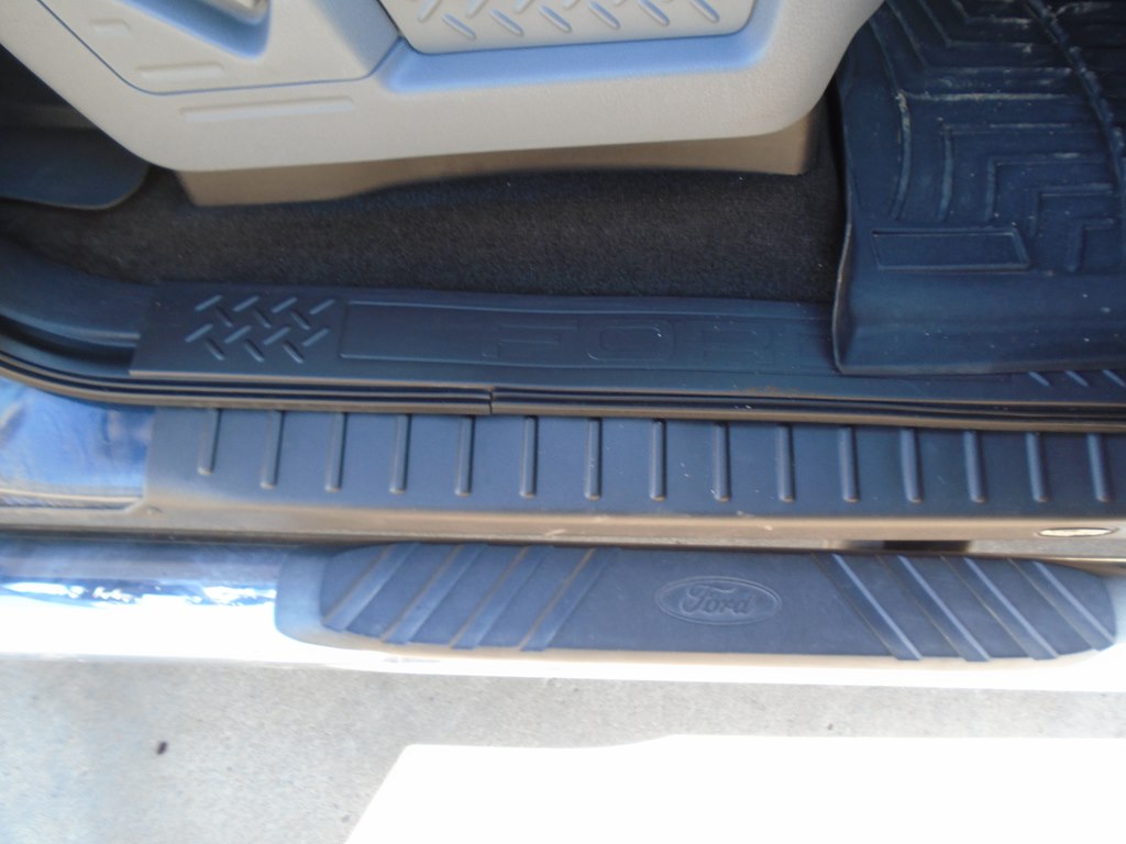 Photo 35 of this FORD F150