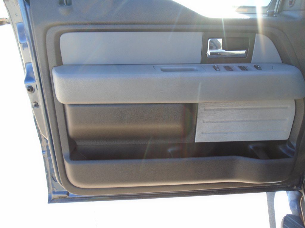Photo 15 of this FORD F150