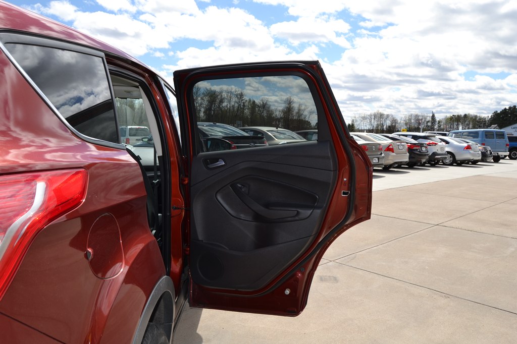 Photo 39 of this FORD ESCAPE