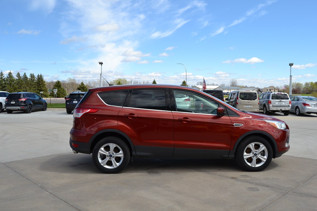 Photo 5 of this FORD ESCAPE