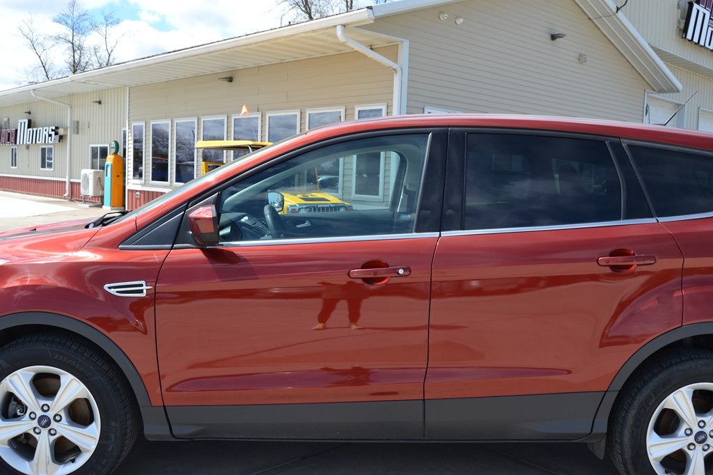 Photo 3 of this FORD ESCAPE