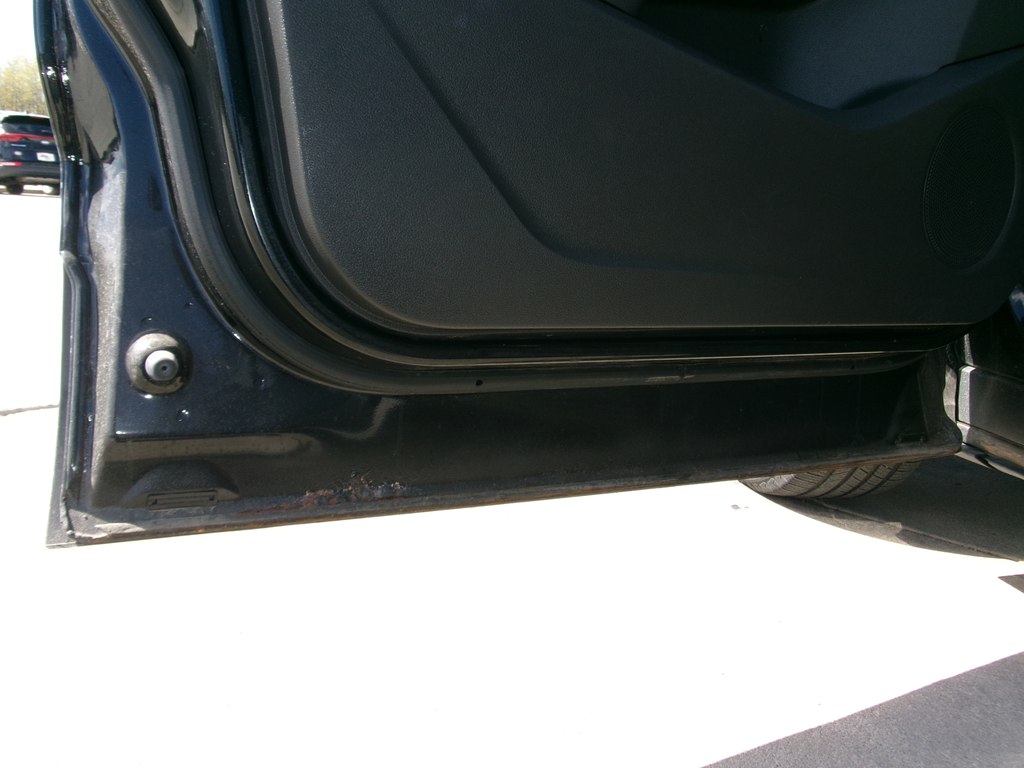 Photo 19 of this FORD ESCAPE