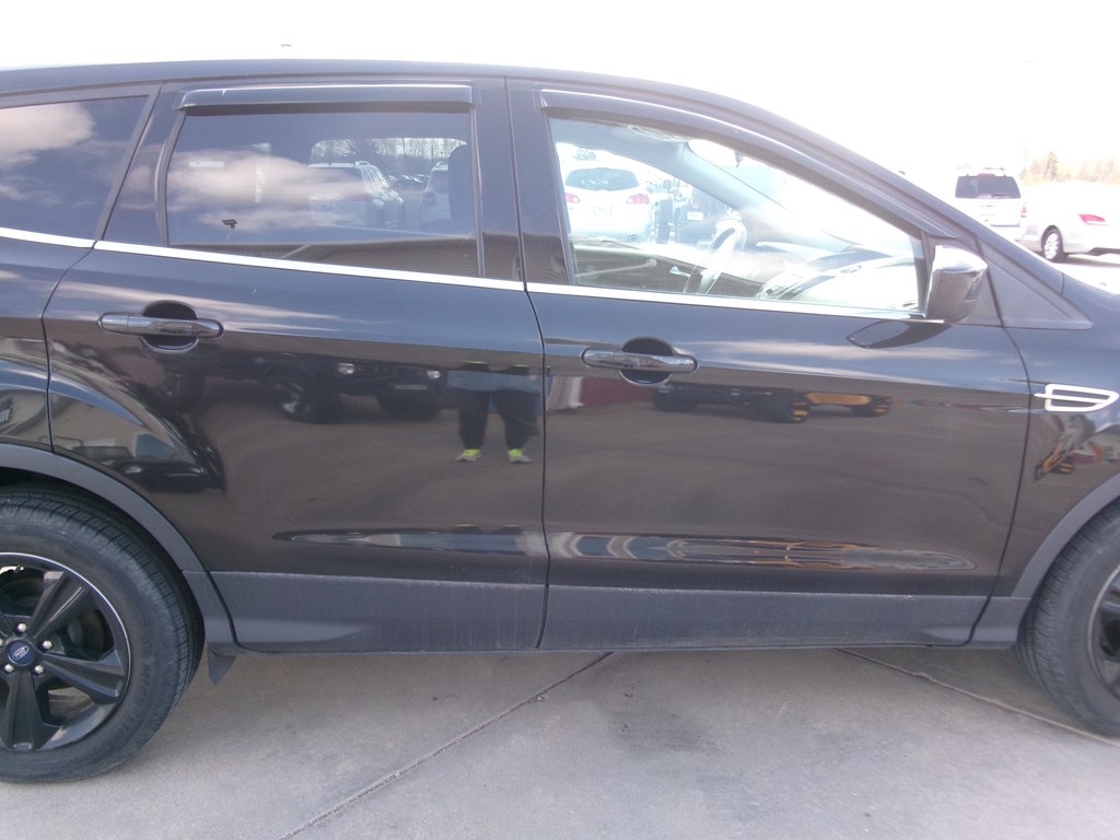 Photo 7 of this FORD ESCAPE