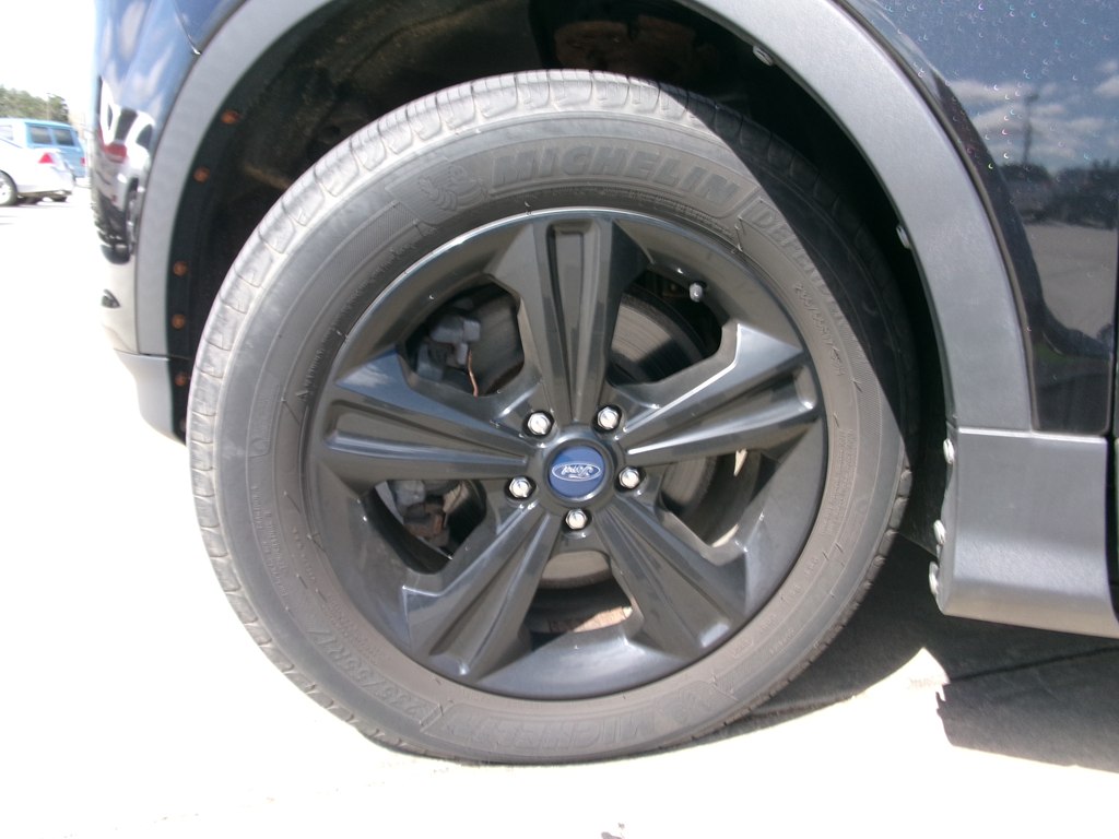 Photo 52 of this FORD ESCAPE