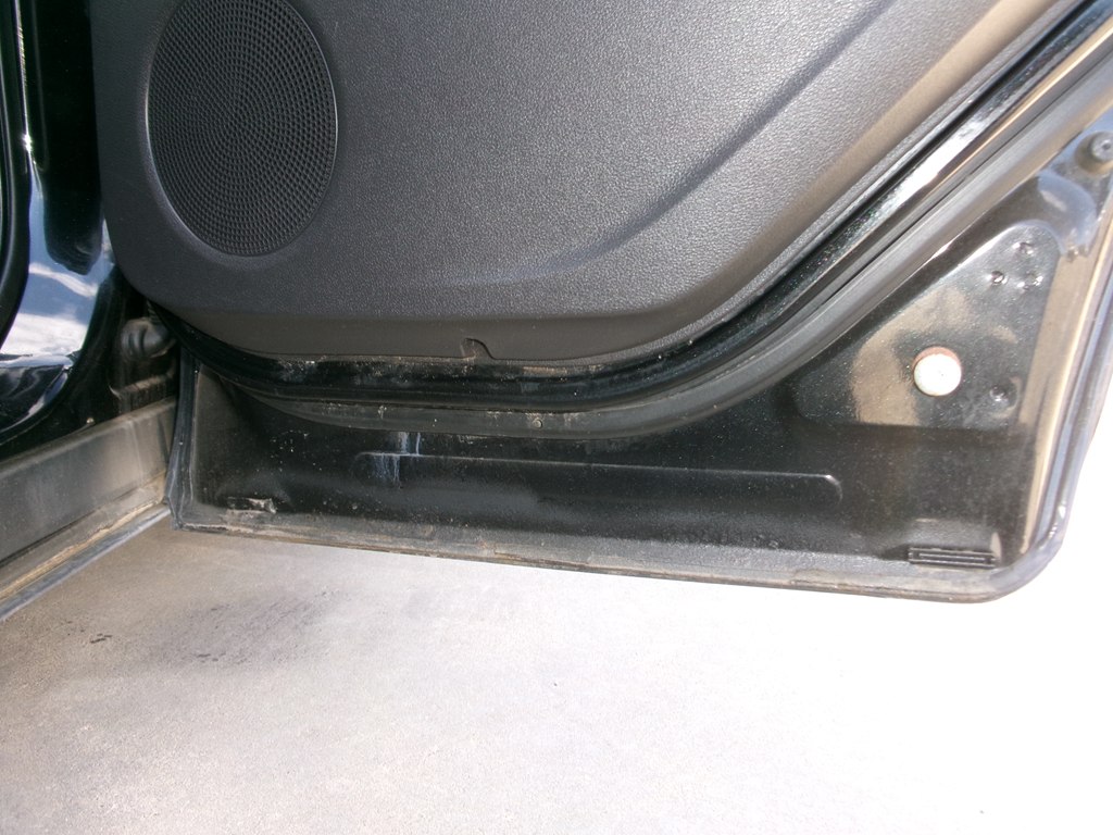 Photo 36 of this FORD ESCAPE
