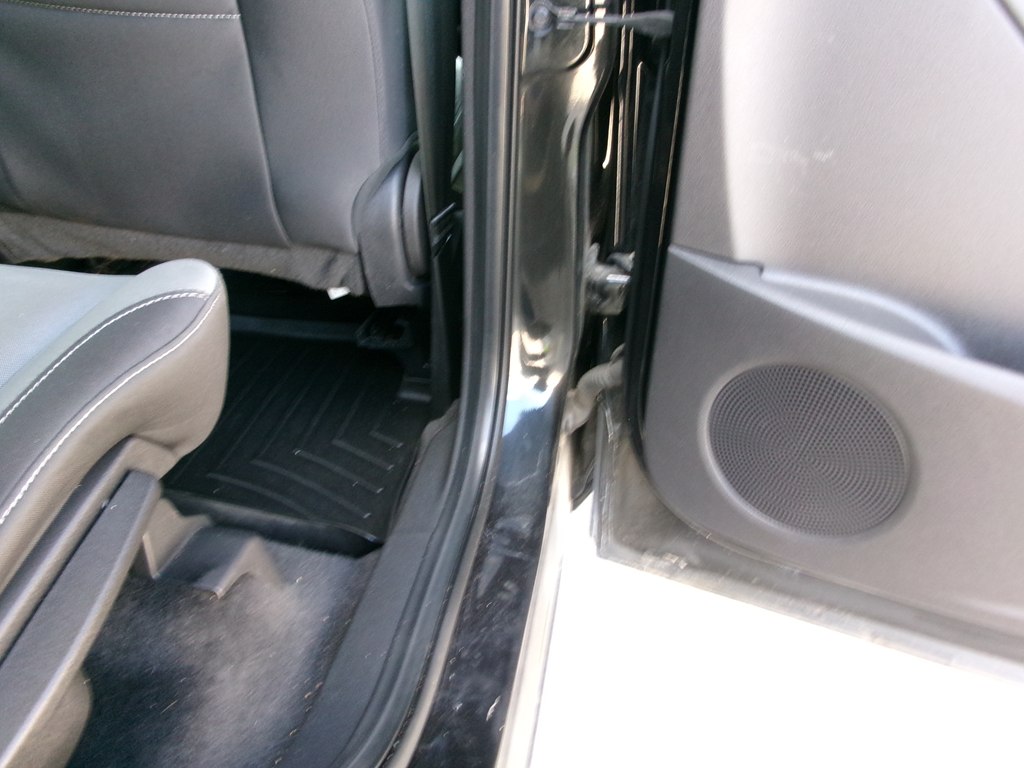 Photo 35 of this FORD ESCAPE
