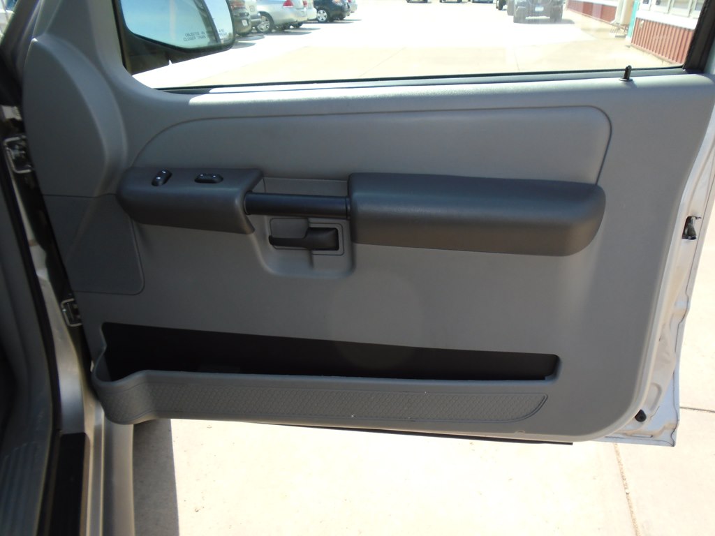 Photo 25 of this FORD EXPLORER