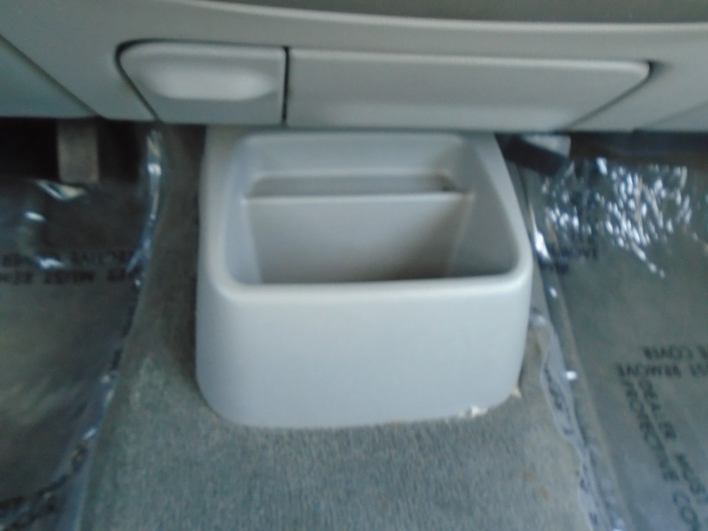 Photo 41 of this FORD EXPLORER