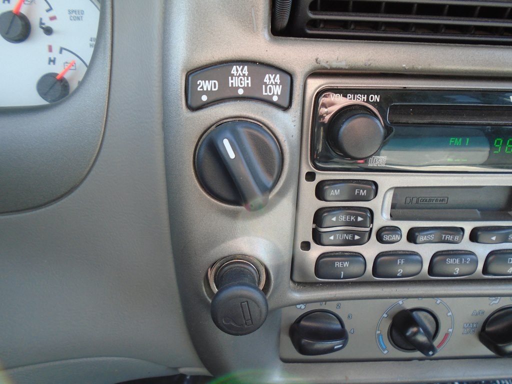 Photo 38 of this FORD EXPLORER