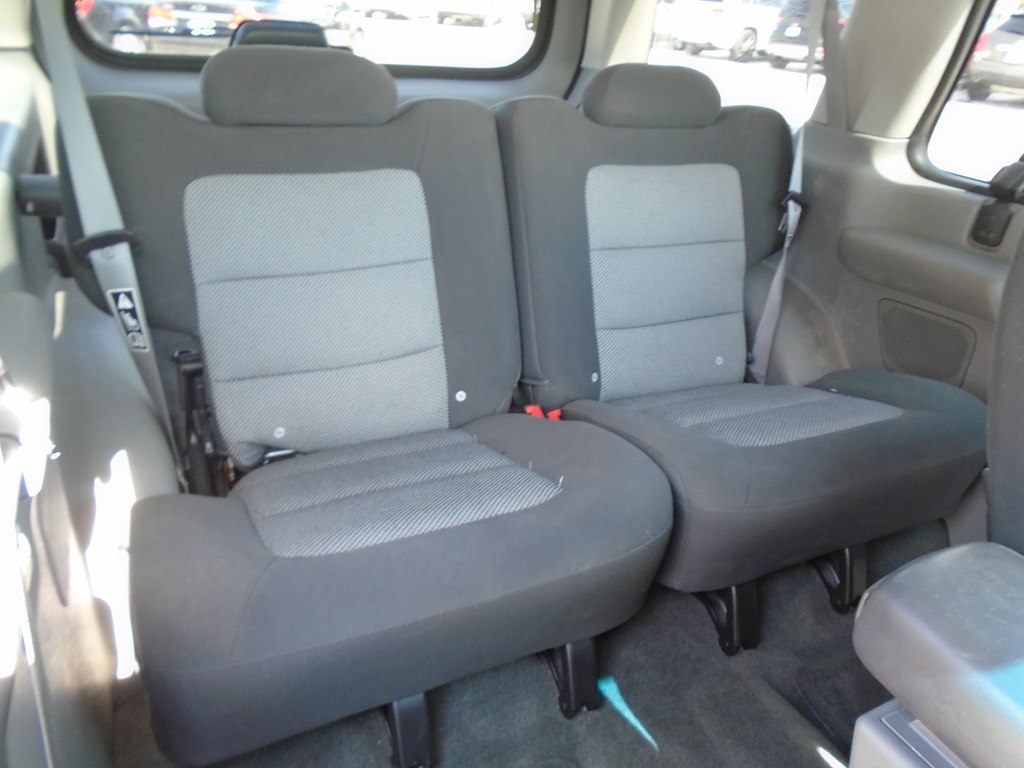 Photo 31 of this FORD EXPLORER