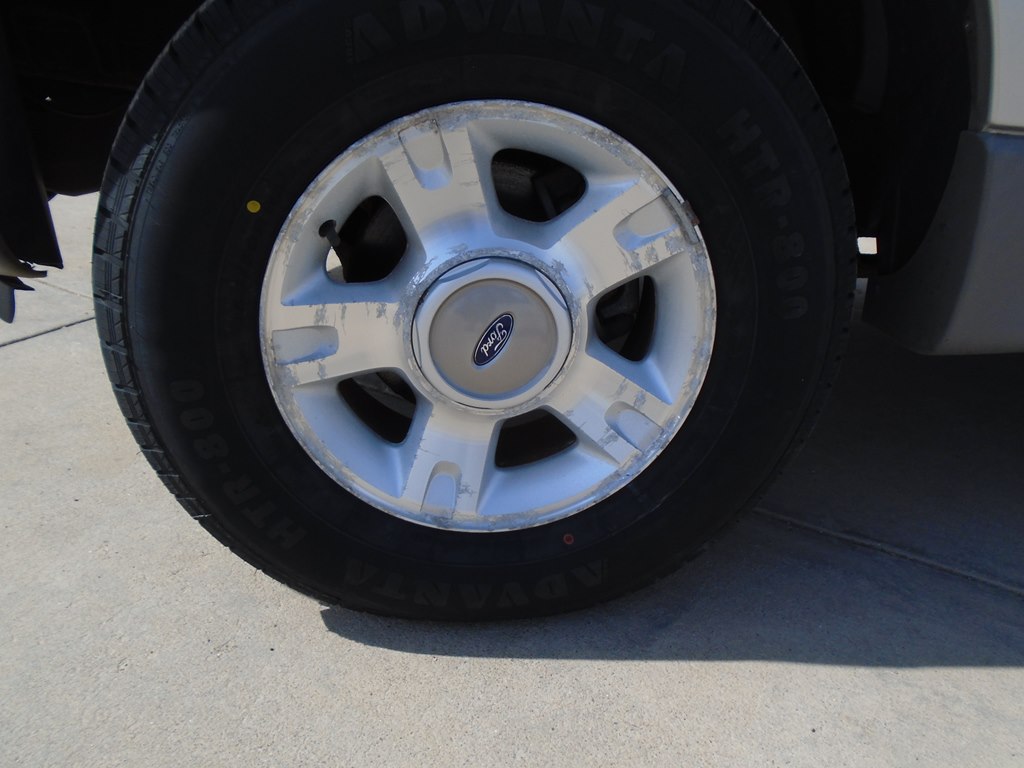 Photo 49 of this FORD EXPLORER
