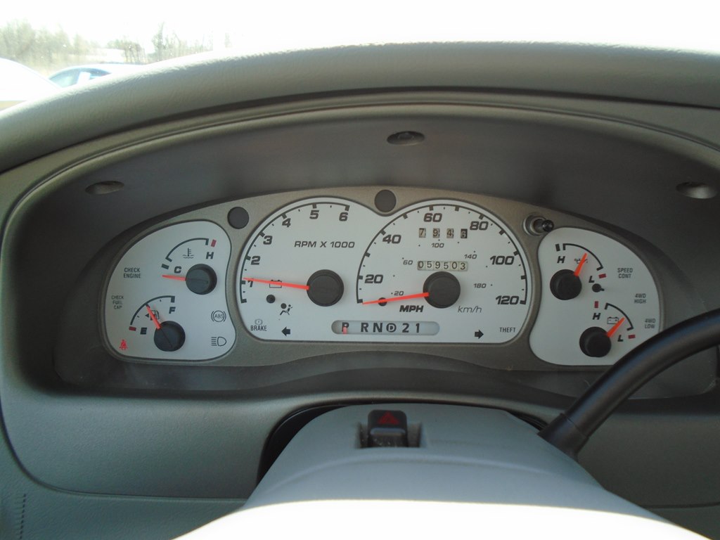 Photo 35 of this FORD EXPLORER