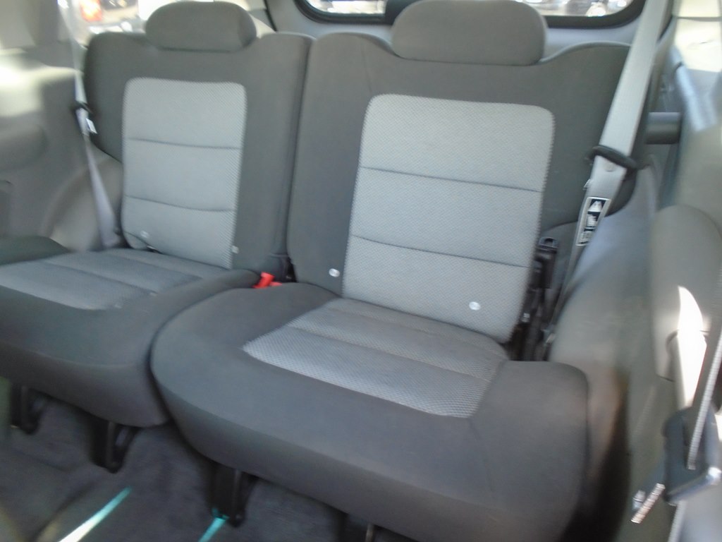 Photo 20 of this FORD EXPLORER