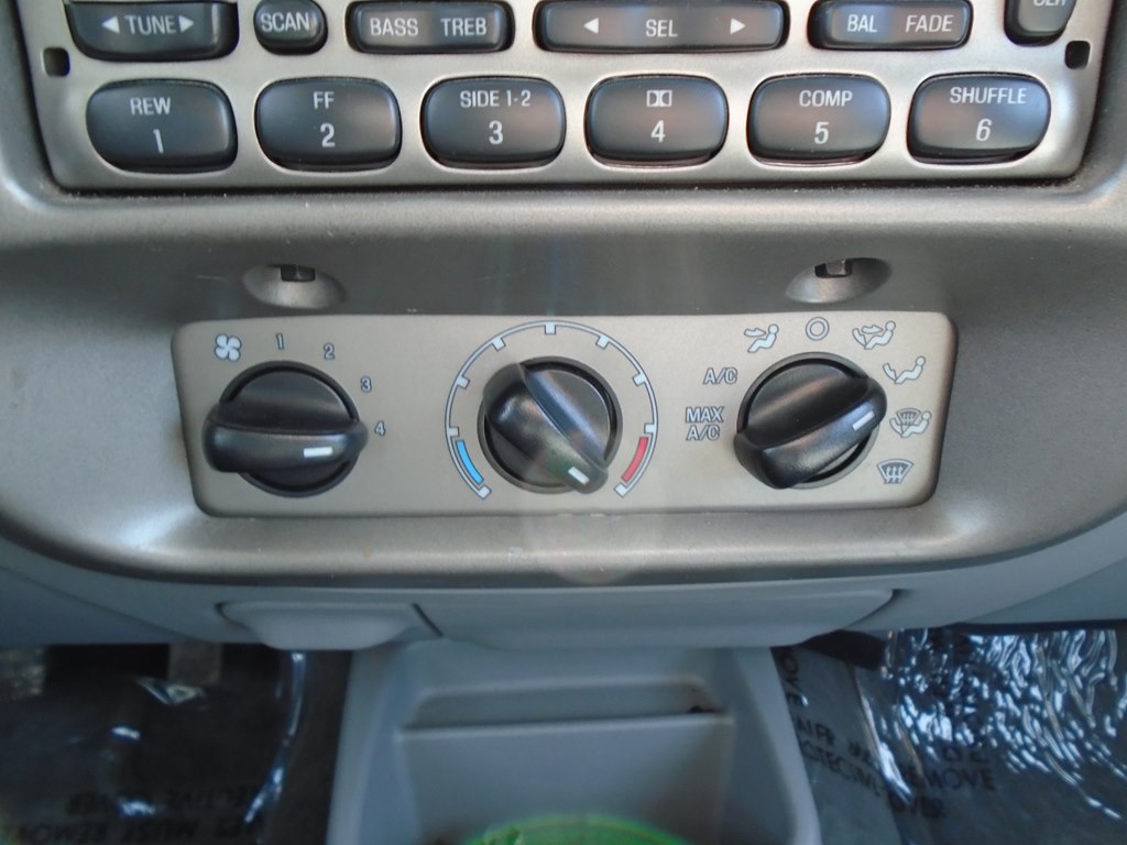 Photo 40 of this FORD EXPLORER