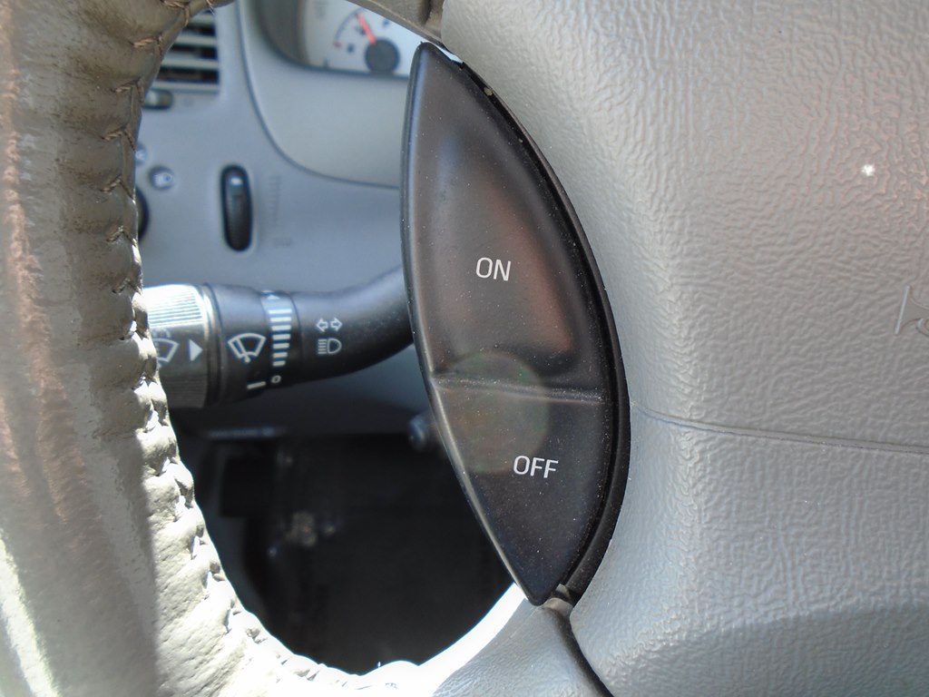 Photo 33 of this FORD EXPLORER